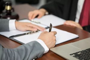公司董事、股东、法人等高级管理人员与用人单位是劳动关系吗？