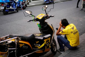 2025年全国高温津贴统一至300元?外卖骑手“晒伤维权”必备的天气记录+派单截图 4 2025年全国高温津贴统一至300元?外卖骑手“晒伤维权”必备的天气记录+派单截图